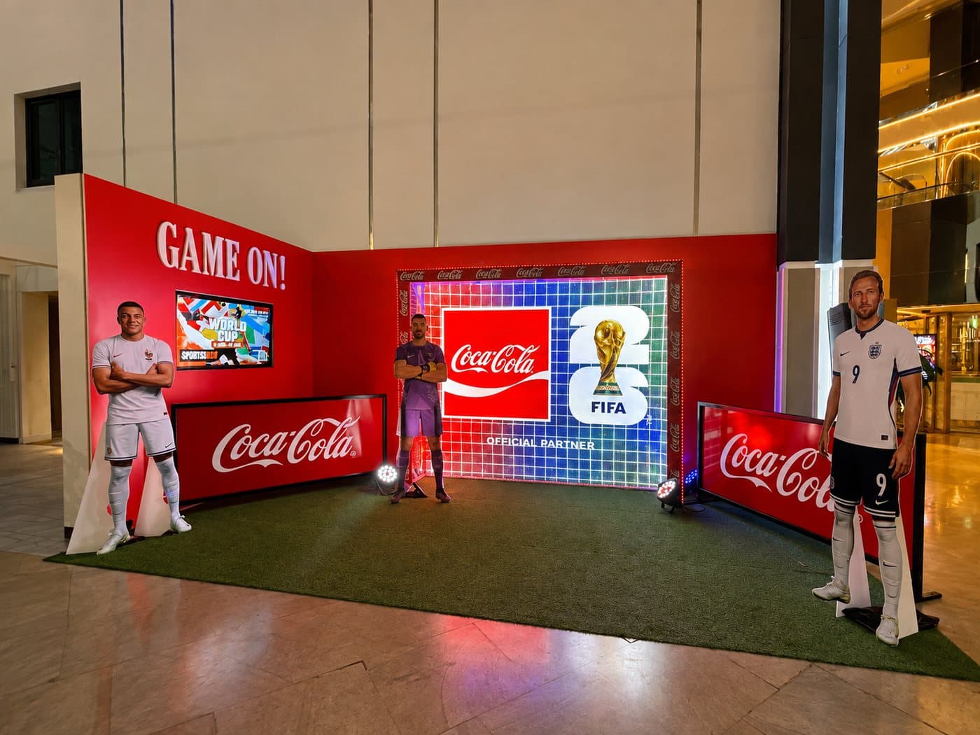Printed fabric activation walls for a sponsor stand