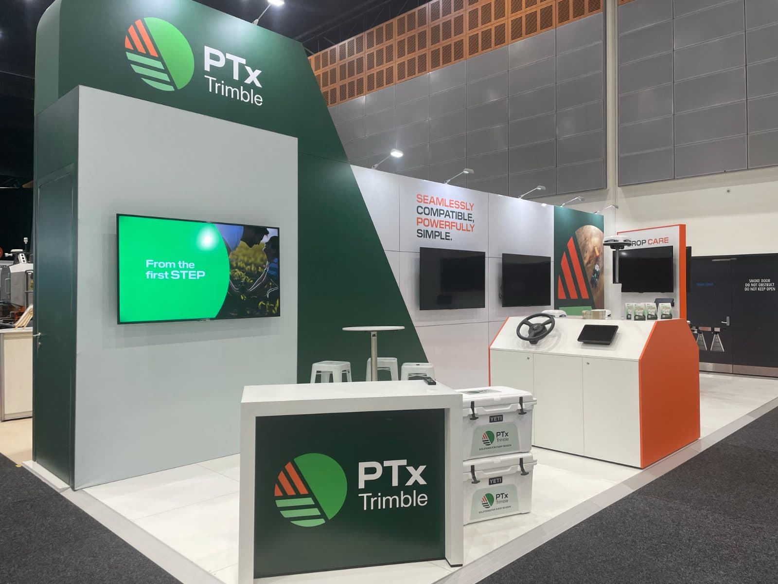 Rigid panels on a stand
