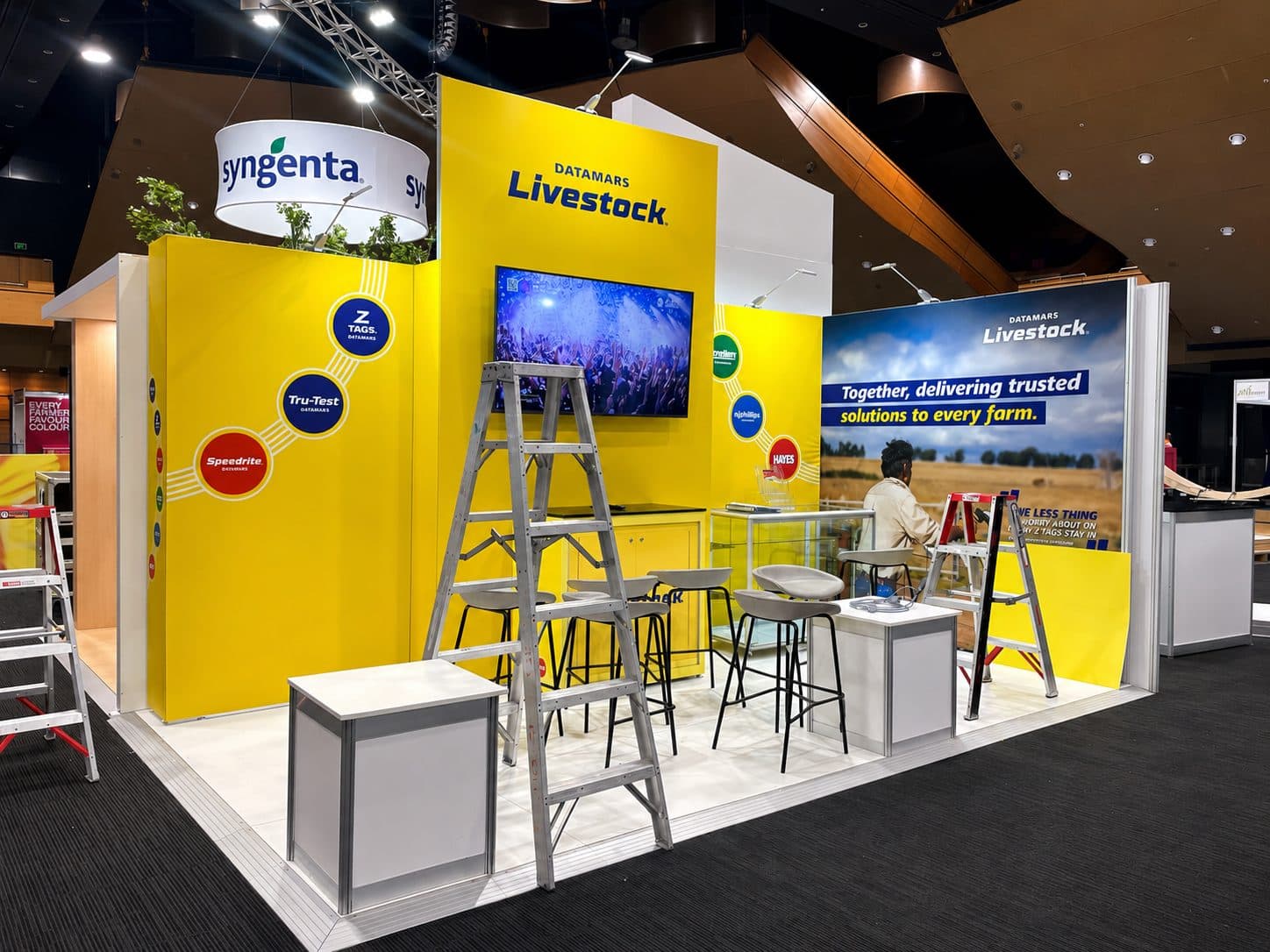 Exhibition stand walls and counters